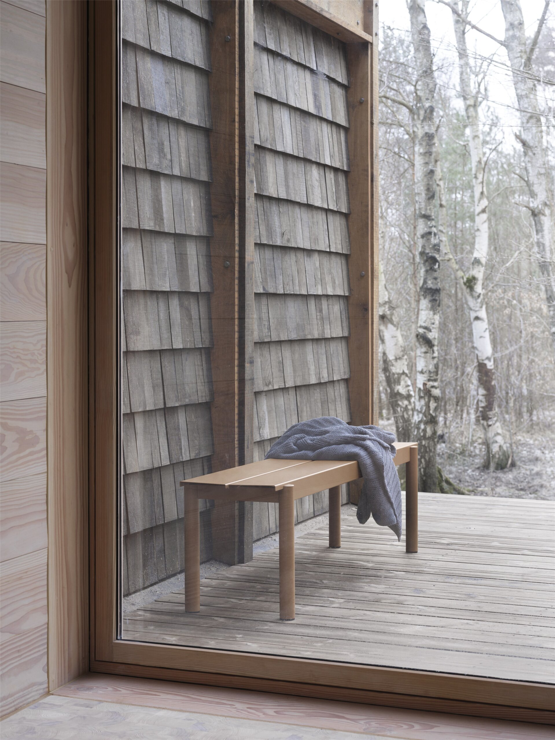 Linear-steel-bench-170-burnt-orange-ample-throw-dark-grey-muuto-org_150.jpg